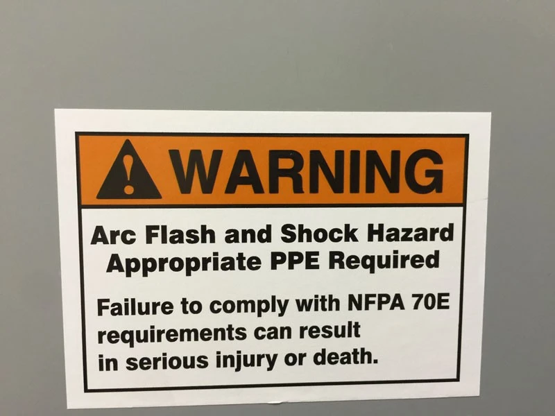 Arc flash and shock hazard appropriate pfe required.